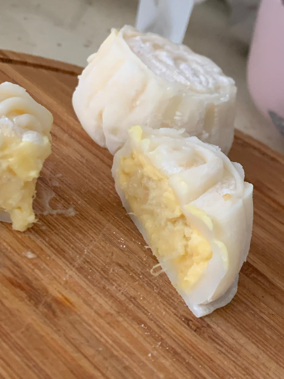 榴莲芝士冰皮月饼