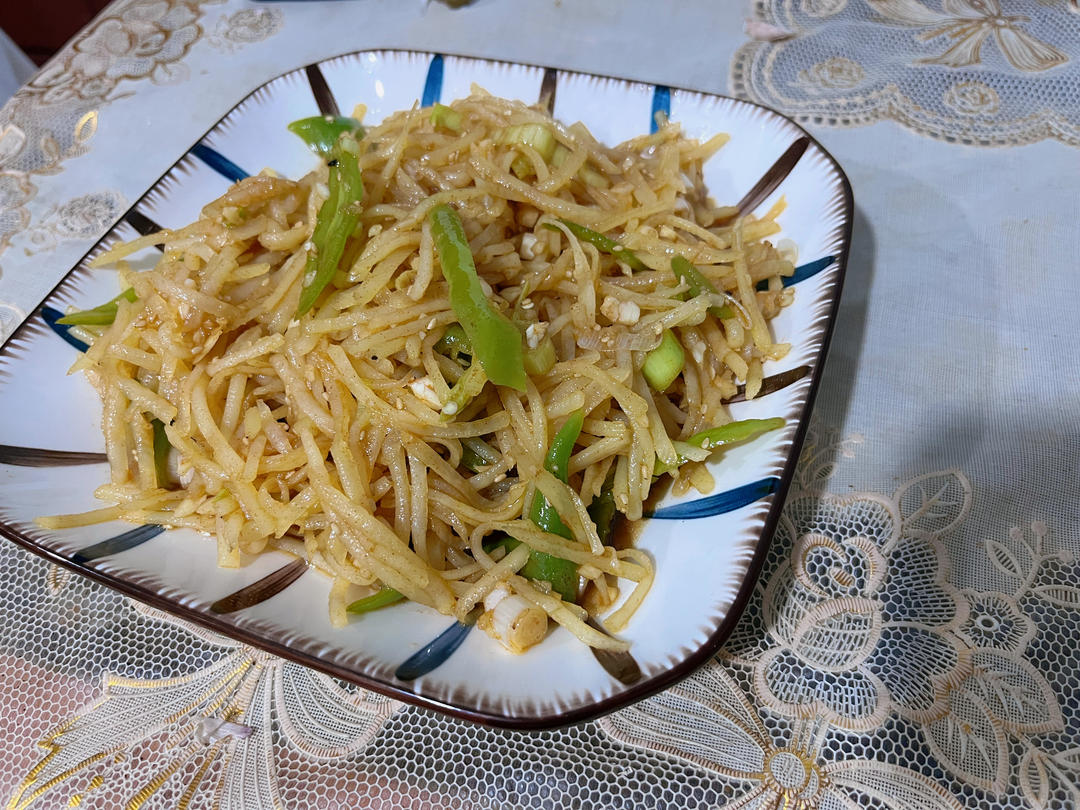 五分钟搞定‼酸爽开胃的凉拌酸辣土豆丝