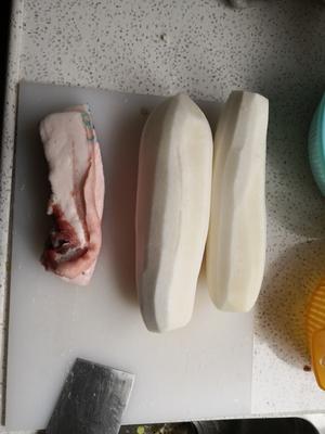 白萝卜烧肉的做法 步骤1