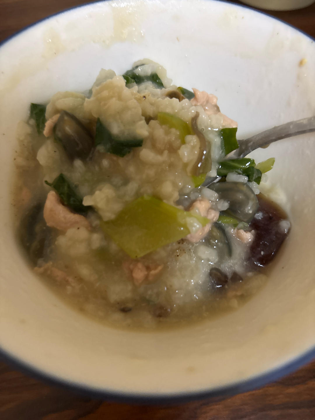 妈妈👩教我做的皮蛋瘦肉粥🥣简单快捷美味😋