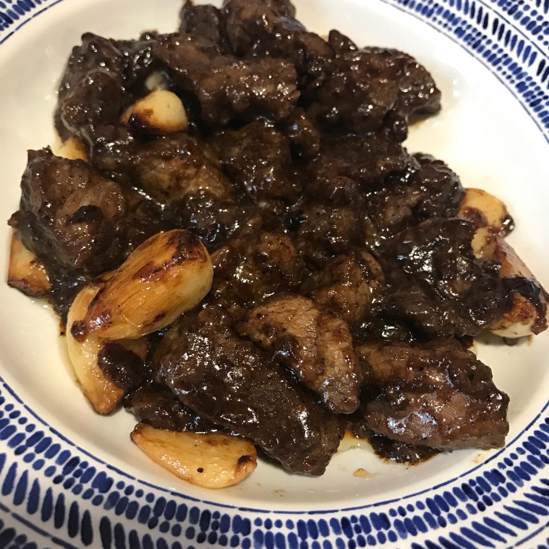 黑蒜子牛肉粒