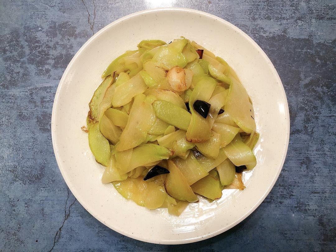 炝炒佛手瓜的做法