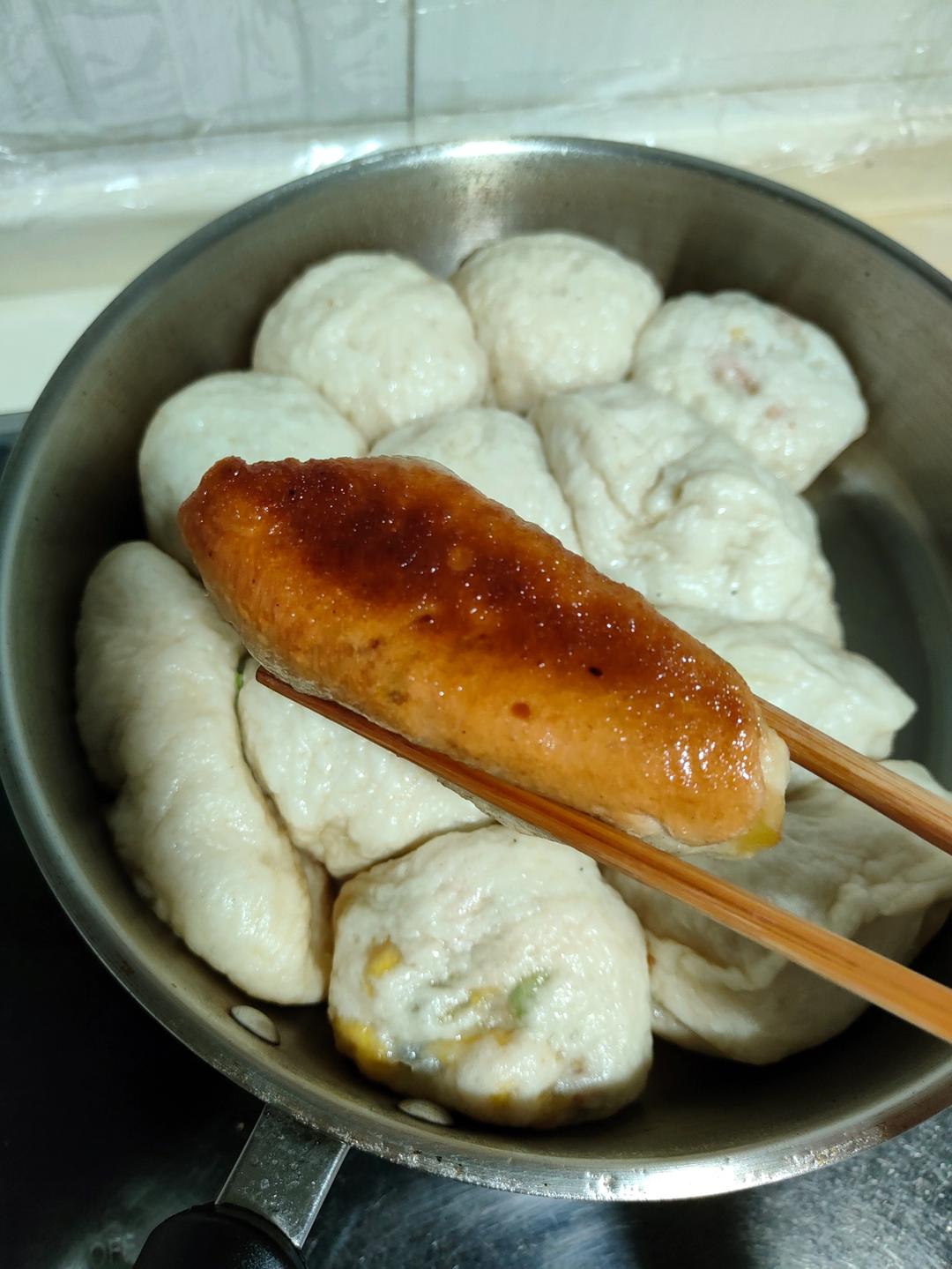 煎炉包、煎锅贴~如何煎出底部金黄酥脆的水煎发面包子，(附煎锅贴水饺)