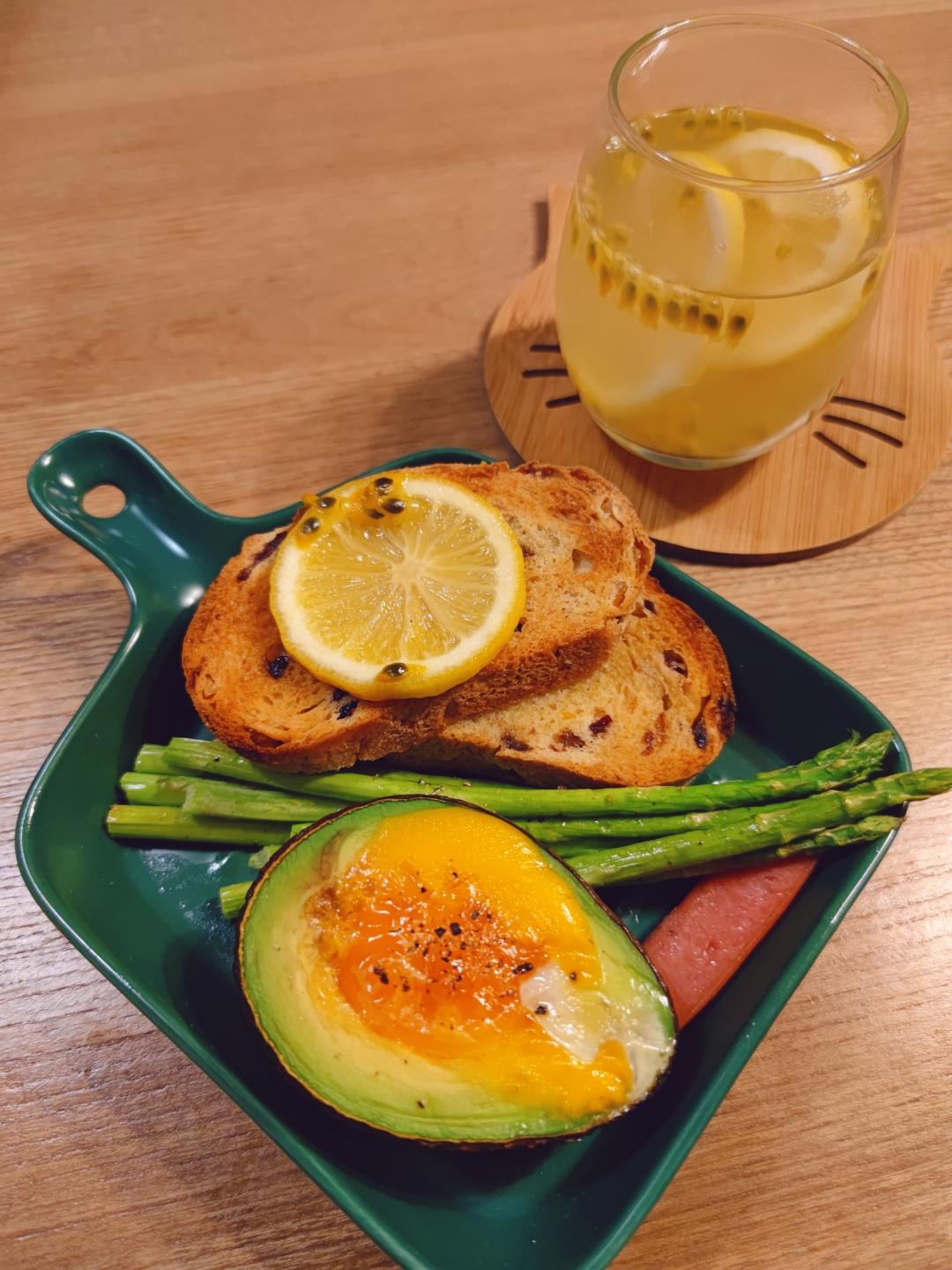 牛油果🥑烤鸡蛋的做法