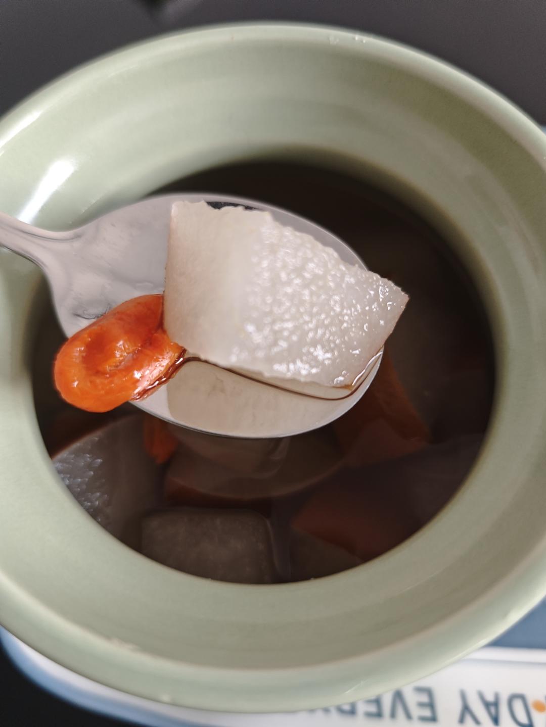 冰糖炖雪梨（止咳化痰）