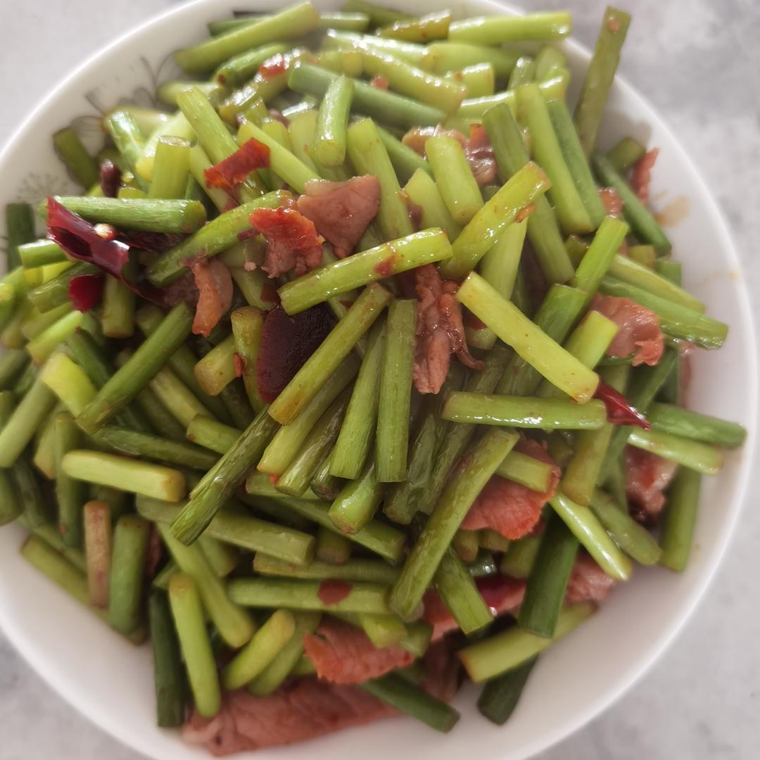 蒜苔炒腊肉
