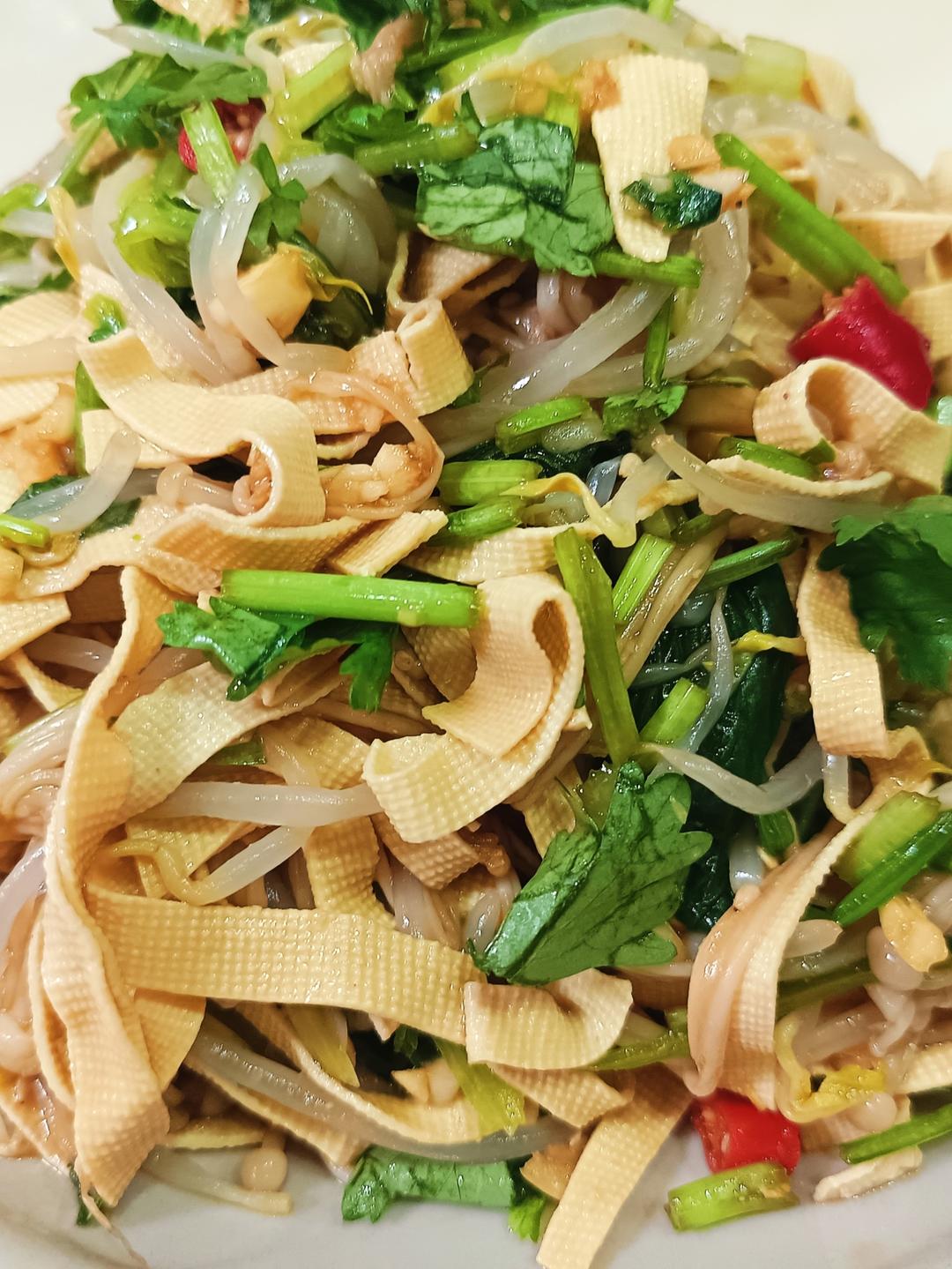 干豆腐豆芽拌粉条
