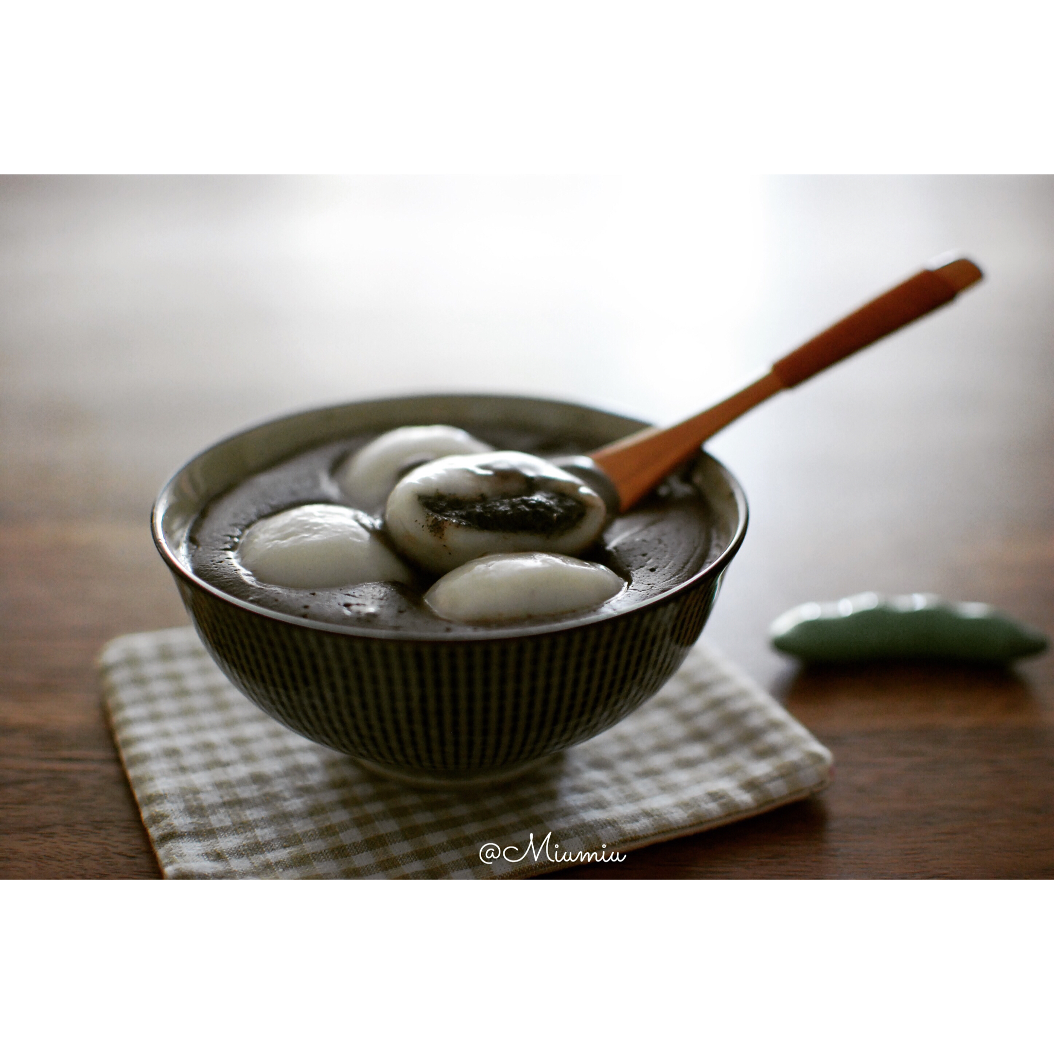 核桃黑芝麻小圆子