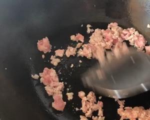 凉拌的肉末茼蒿的做法 步骤3