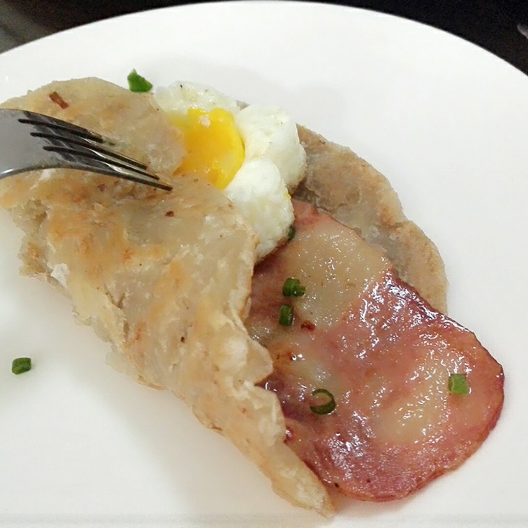 培根鸡蛋手抓饼