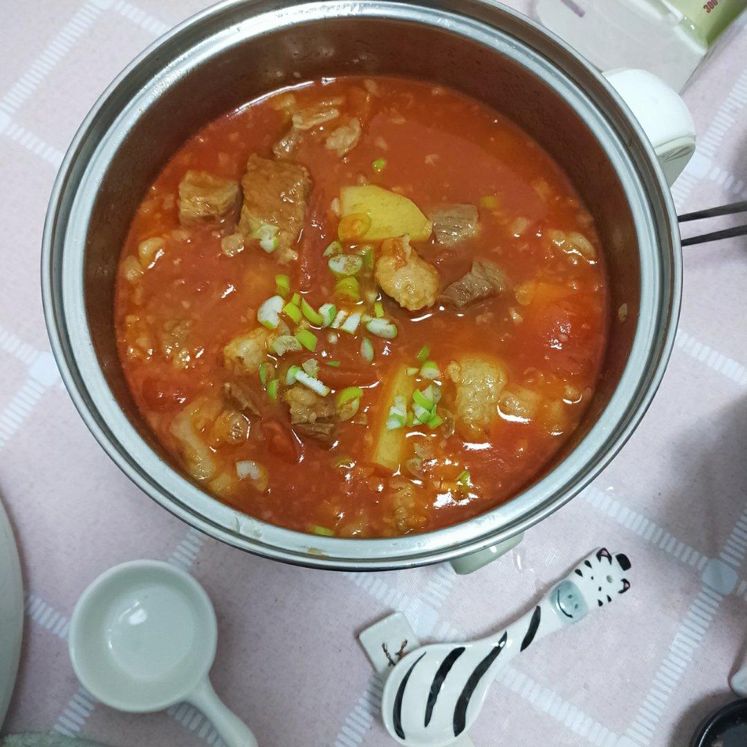 【番茄土豆炖牛腩】