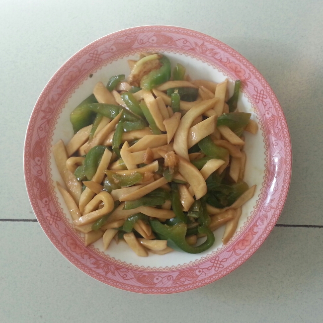 青椒素炒杏鲍菇