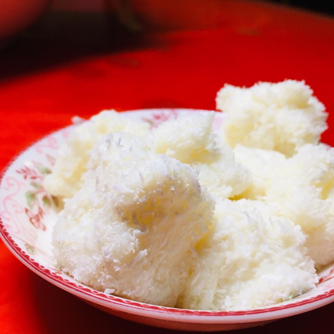 完胜85‘C的牛奶椰蓉小方