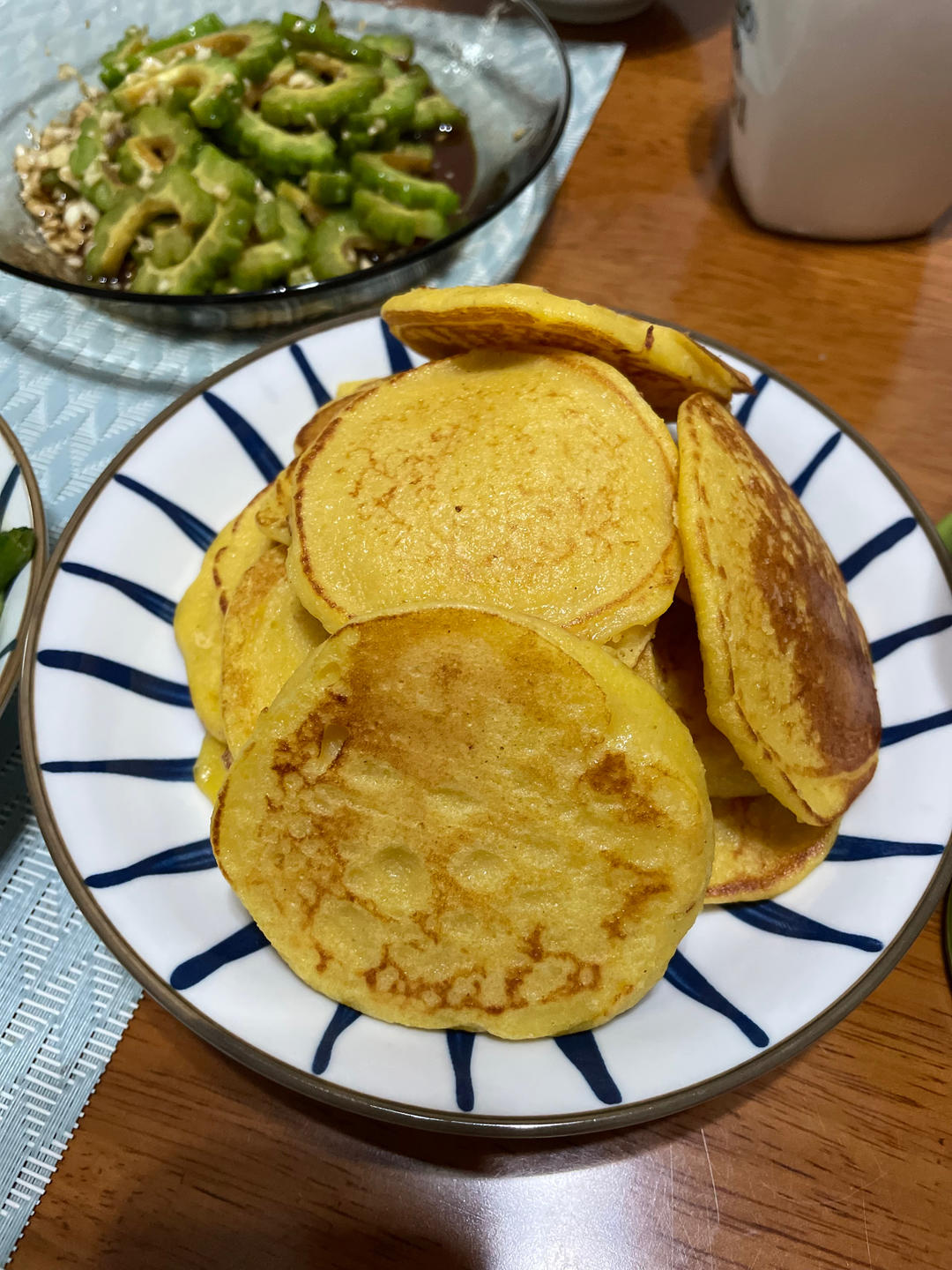 玉米面小饼子