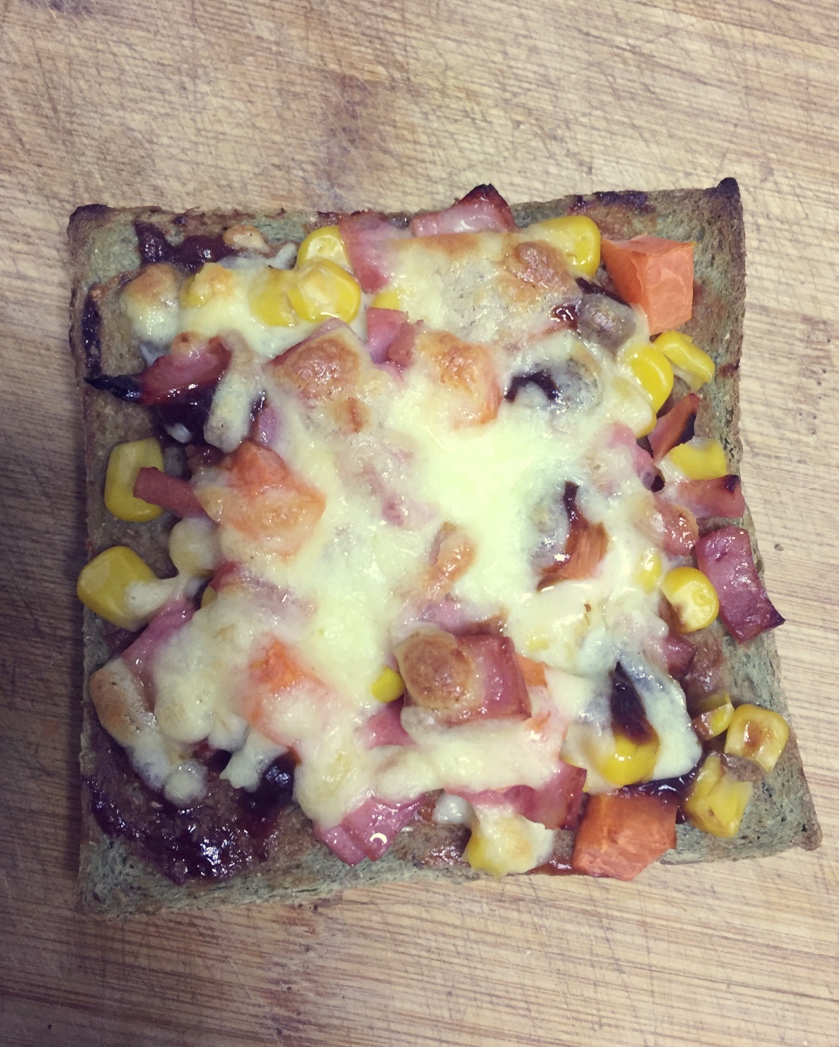 蔬菜🥬水果吐司披萨