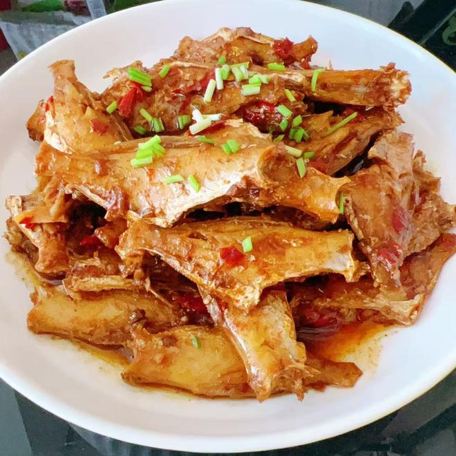 【葫豆酱剁椒烧小扒皮鱼的做法步骤图】烹饪玩手_下厨房