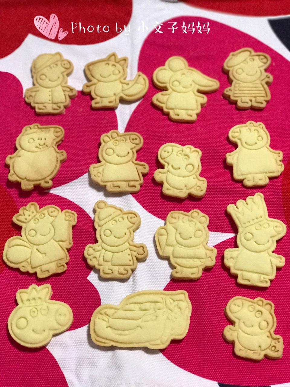 你和貌美平整的饼干只差了一块烤盘的距离（可做翻糖糖霜饼干底）