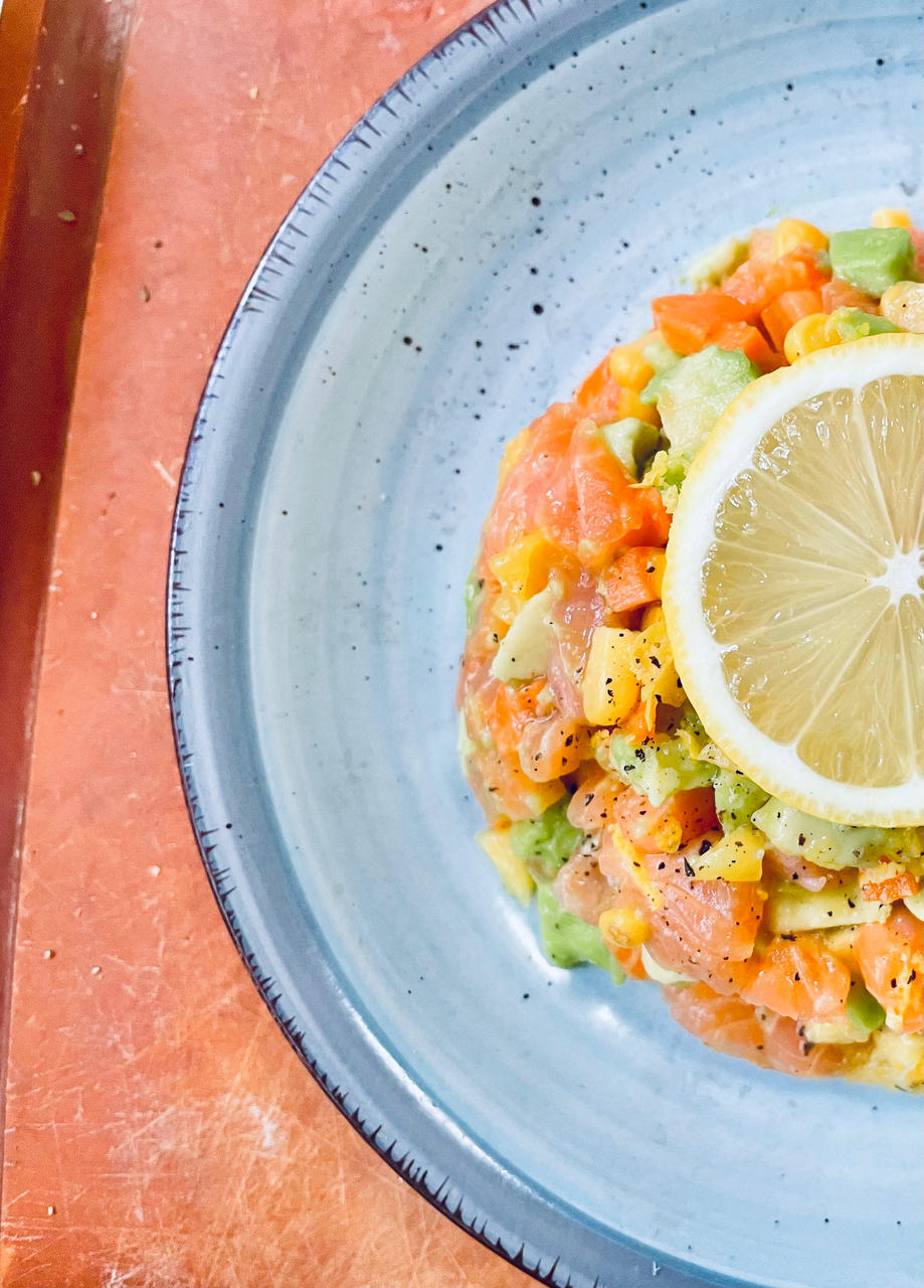 三文鱼塔塔 Salmon Tata with Avocado