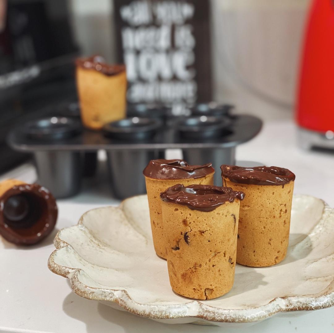 曲奇巧克力饼干杯（边喝奶边啃的cookie shot就是这么任性！）