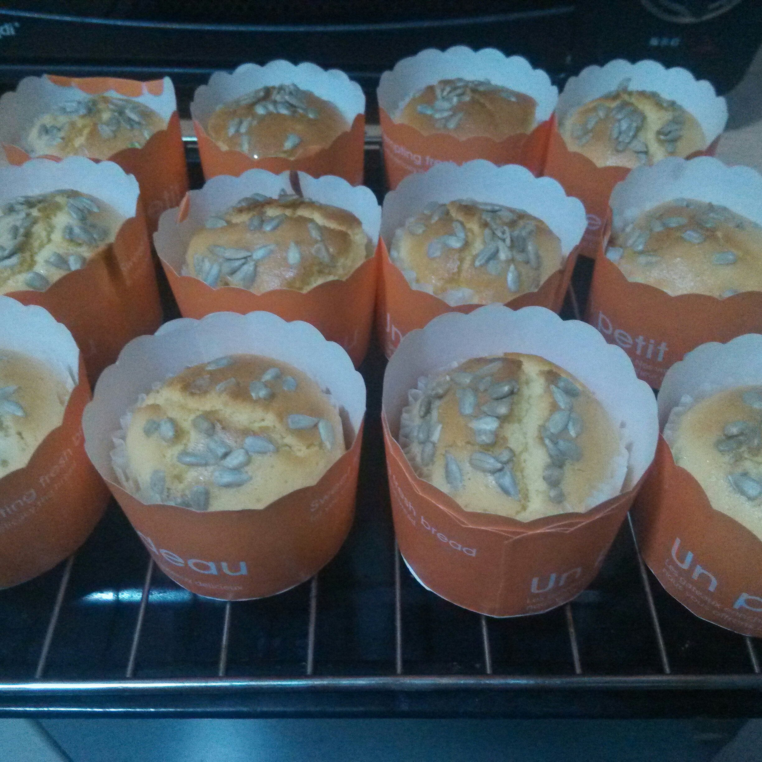 不会回缩的纸杯蛋糕