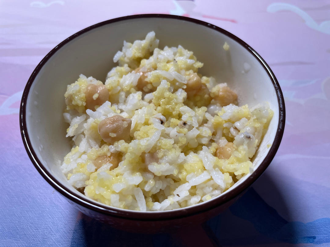 鹰嘴豆杂粮饭