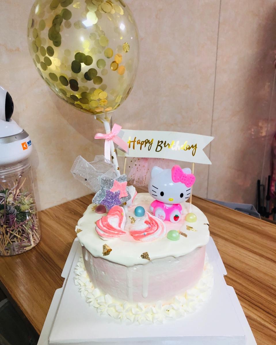 各种抹奶油滴蛋糕