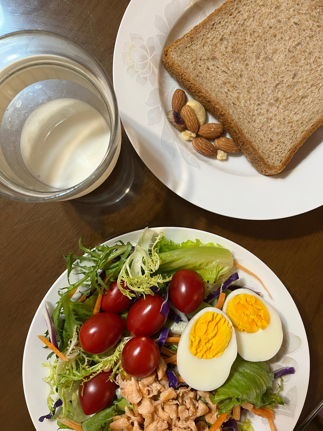 三文鱼鸡蛋沙拉