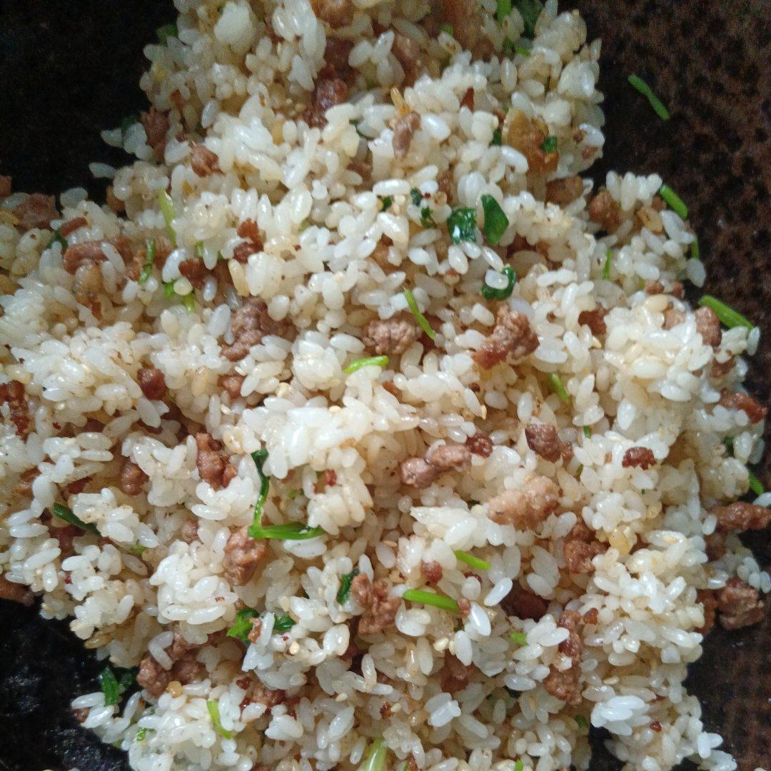 大小通吃的鹅乸饭
