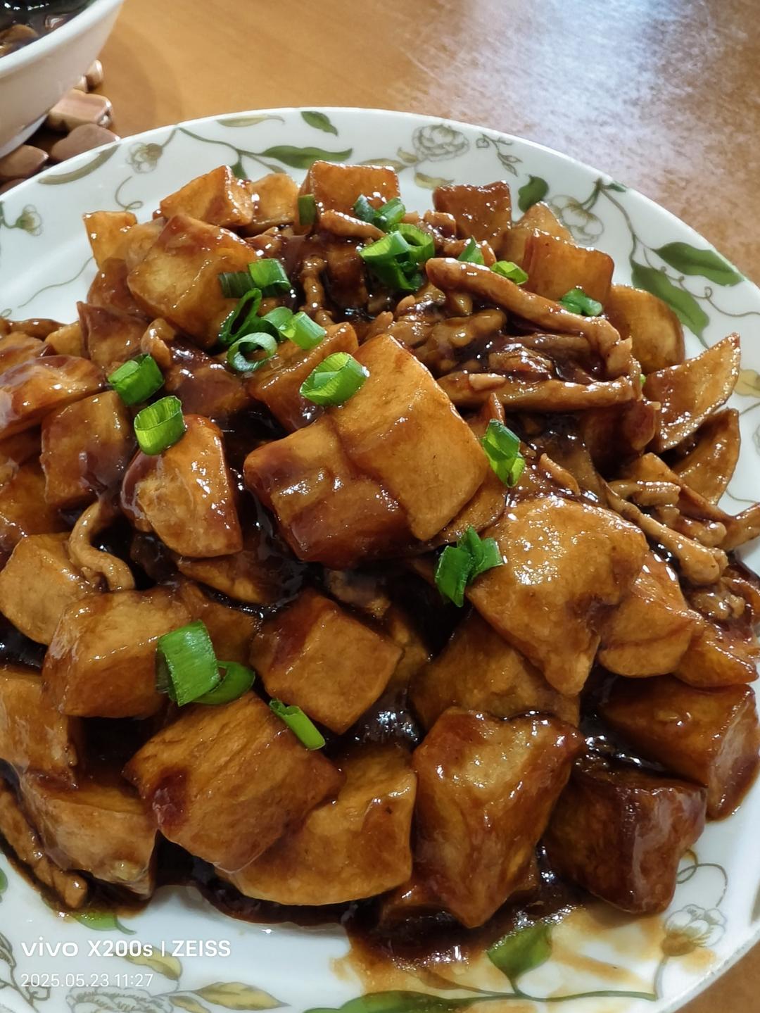 🔥巨下饭，软糯入味！比肉还好吃的红烧土豆