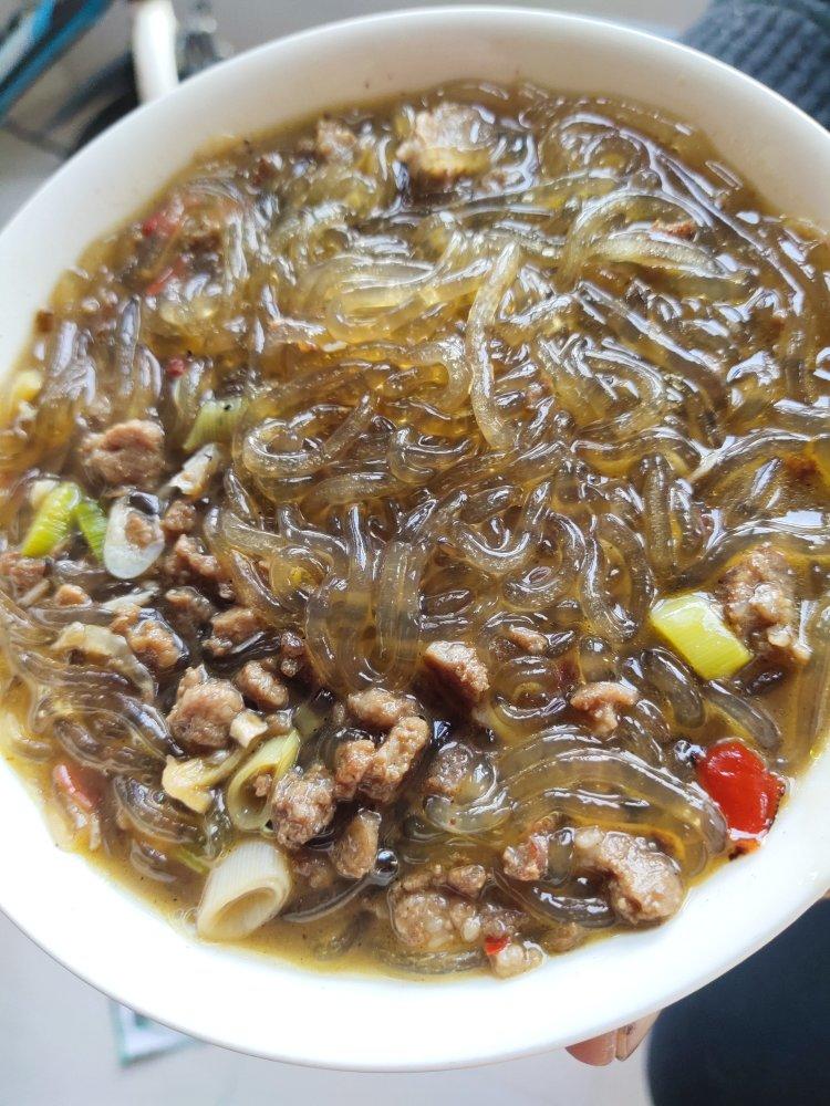 10分钟快手菜，巨下饭的肉沫粉丝煲