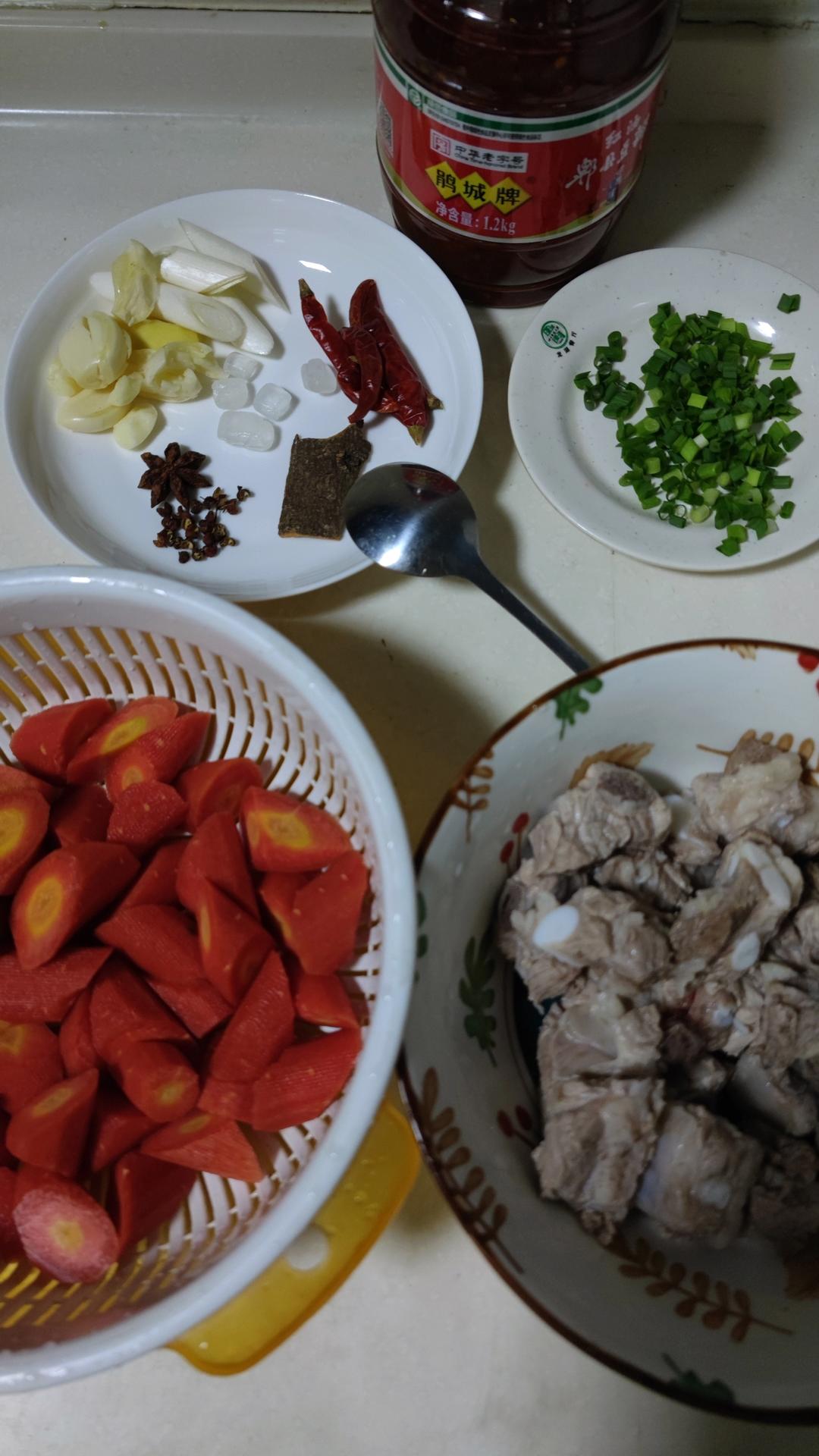胡萝卜烧排骨