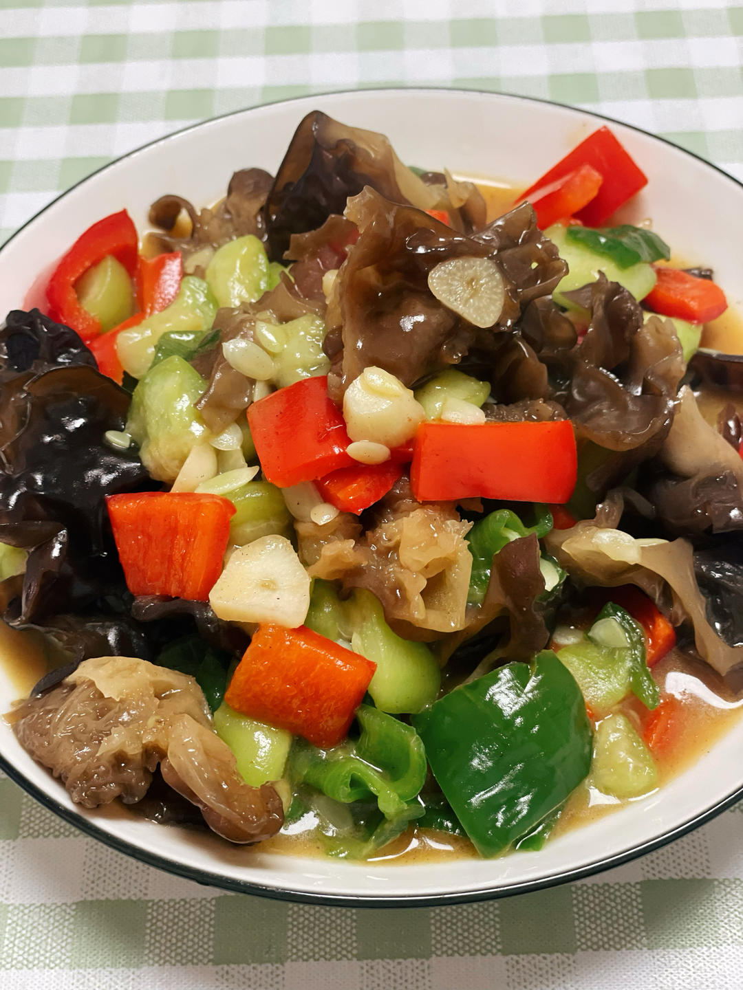 青红椒木耳蚝油炒丝瓜
