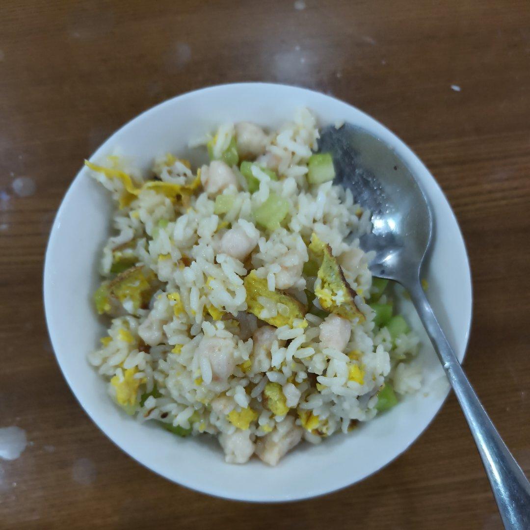 虾滑蛋炒饭