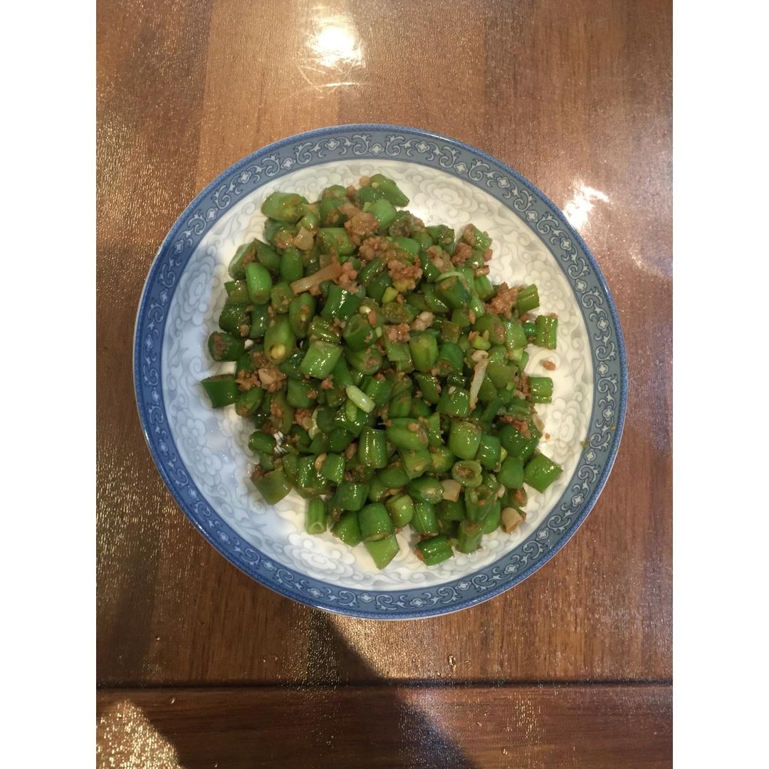 肉沫豆角下饭菜