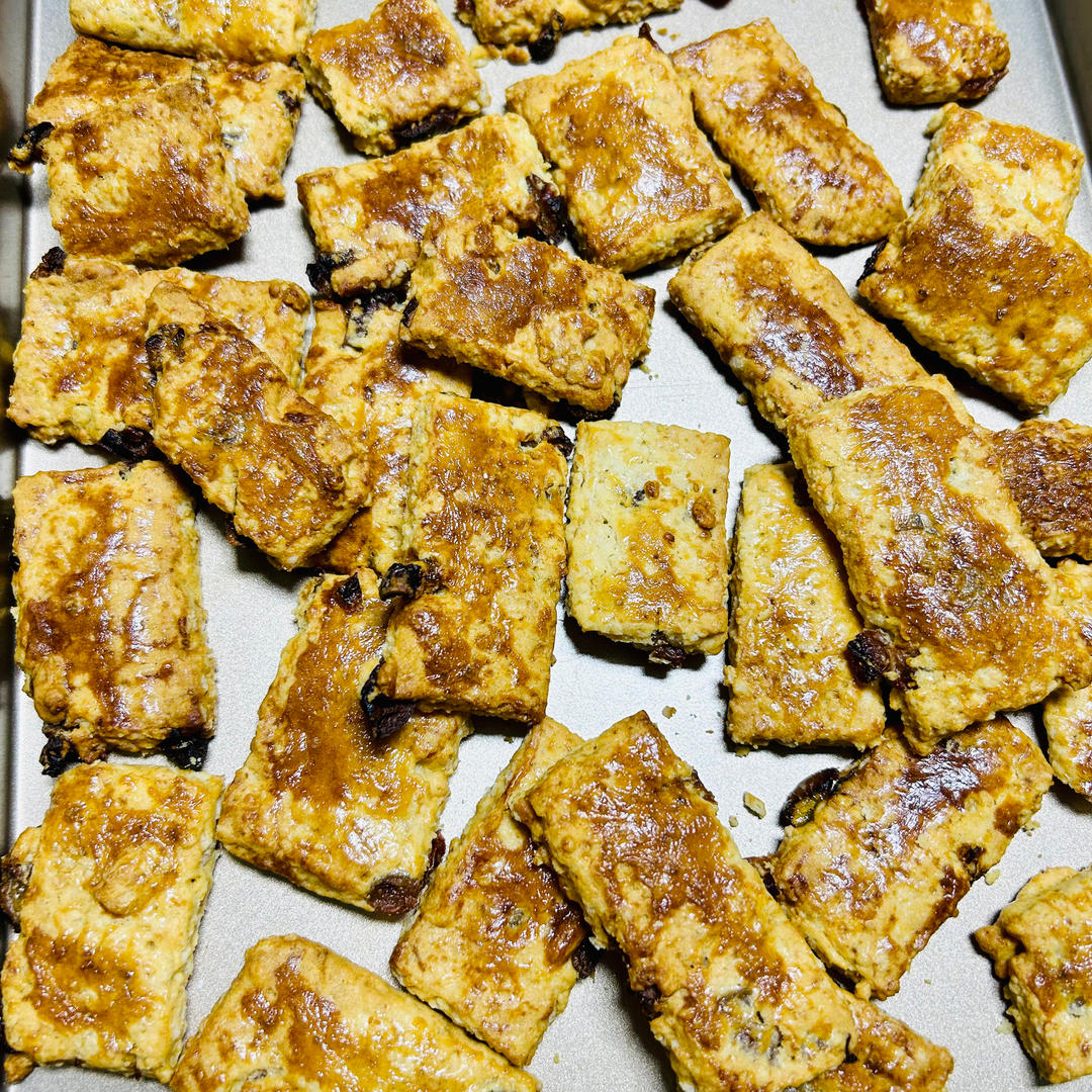 提子燕麦酥饼【够酥够香的燕麦饼干】