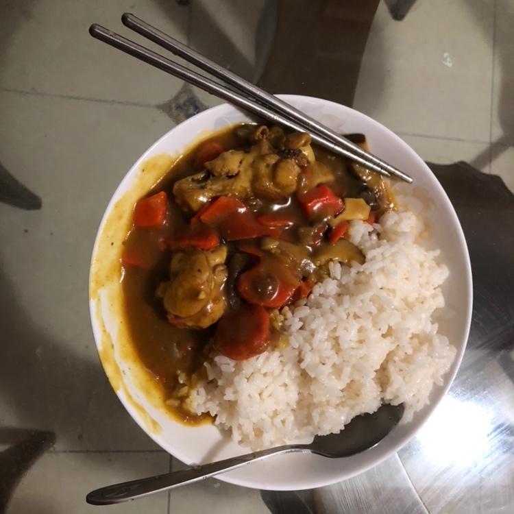菌菇鸡腿咖喱饭