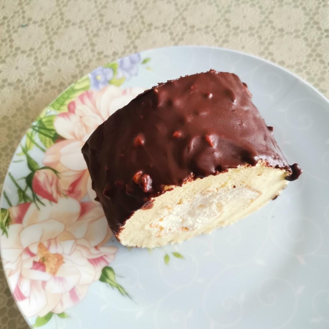 🍫梦龙蛋糕卷. 巧克力脆皮蛋糕卷 by pink-rabbit