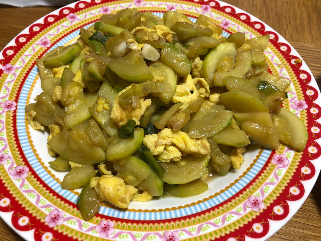 西葫芦炒鸡蛋