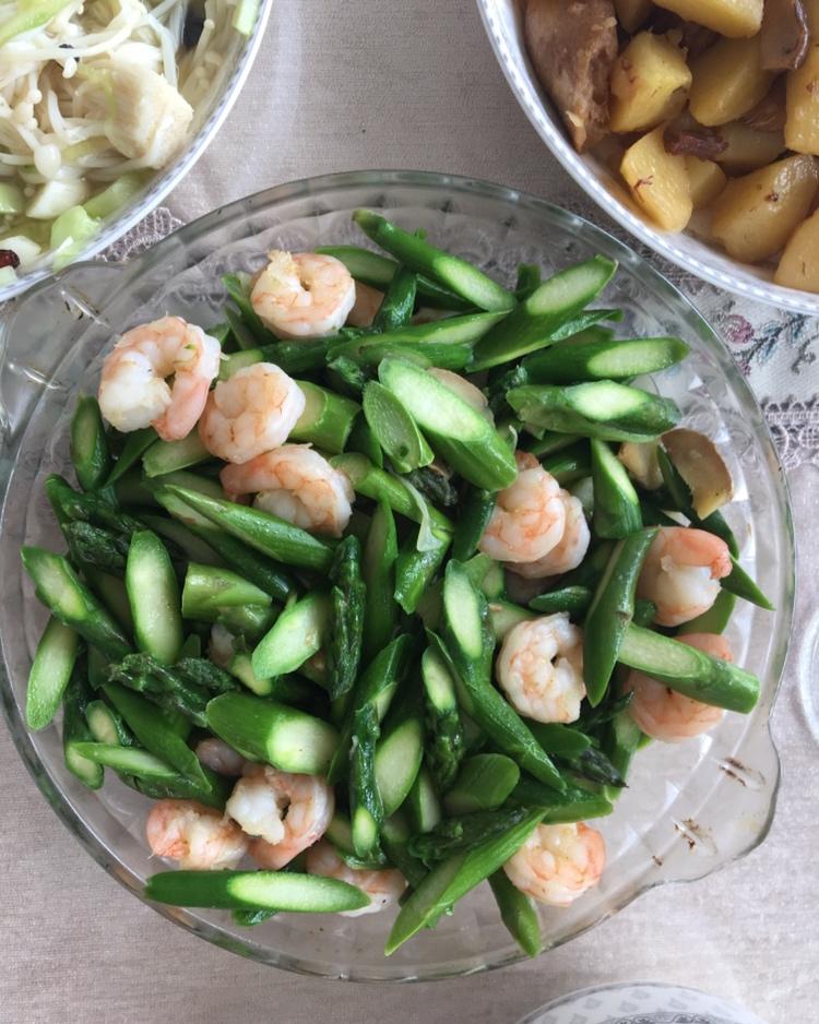 芦笋炒虾仁
