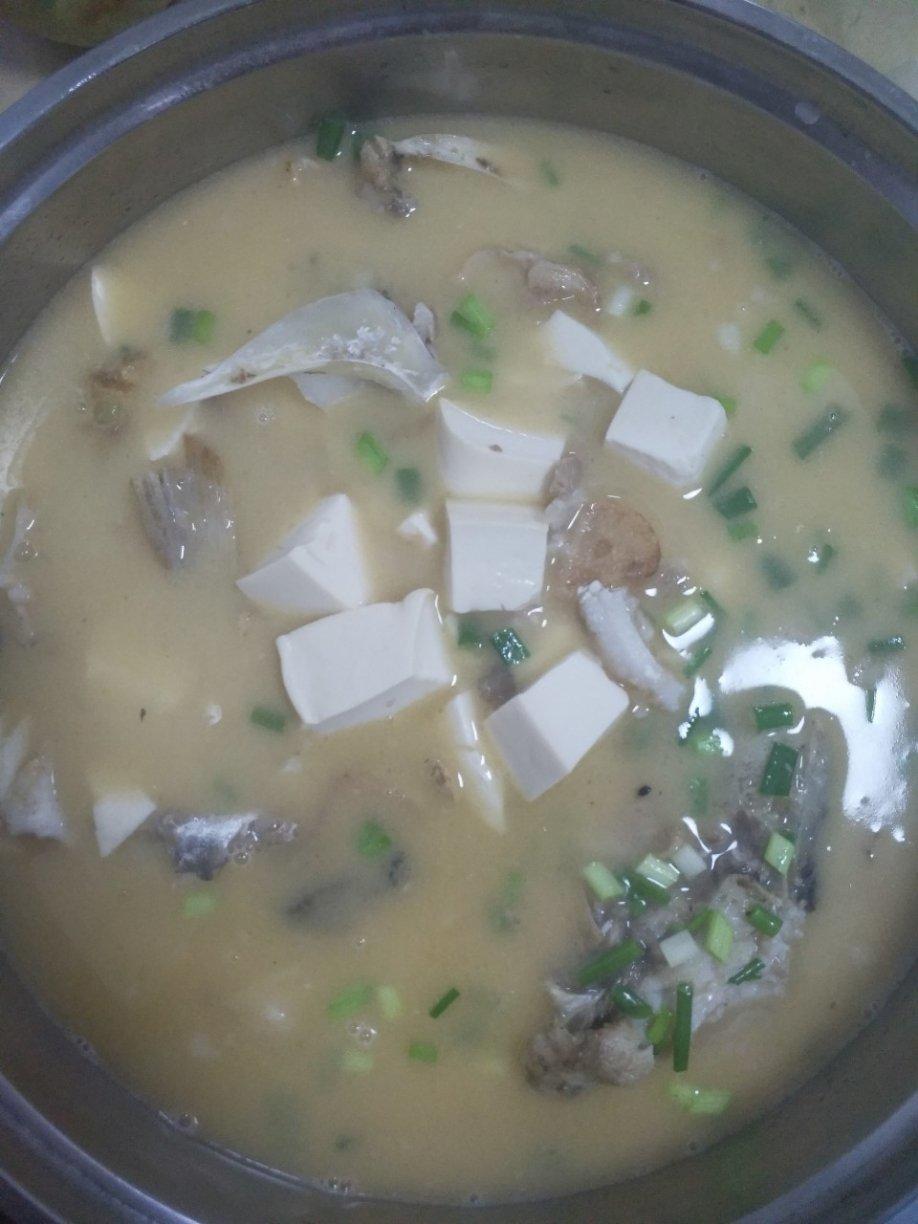 鱼头豆腐汤