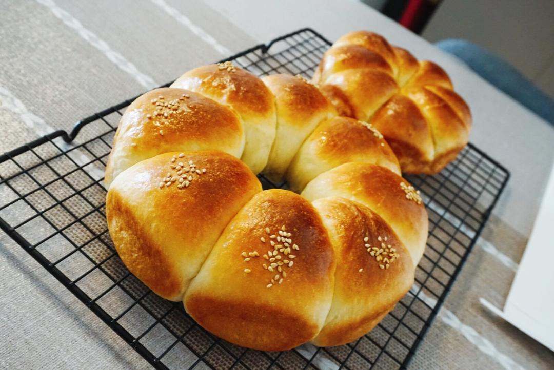 超软牛奶圆面包