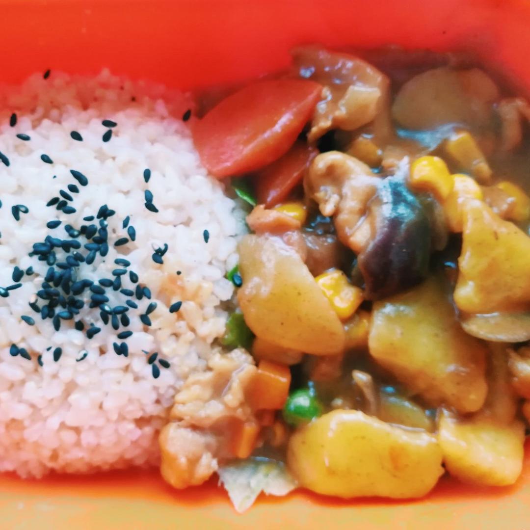 咖喱鸡肉饭