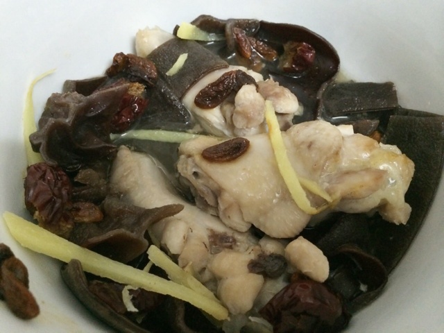 木耳蒸鸡翅