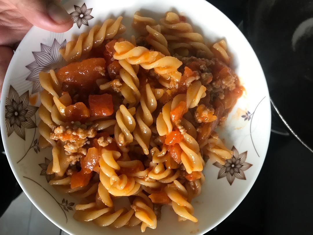 番茄肉酱意大利面