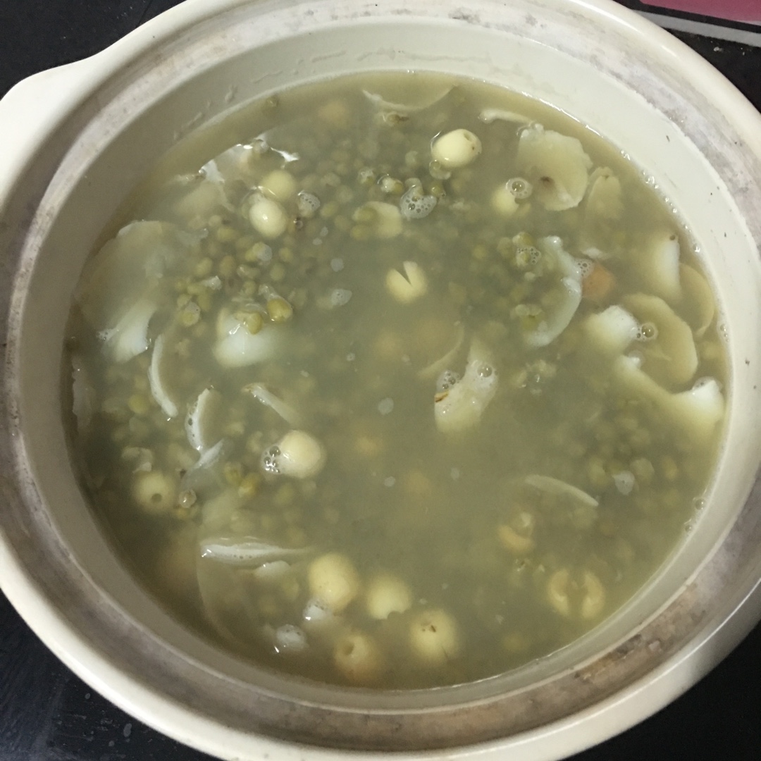 省时省事煮出碧绿不黑的绿豆汤