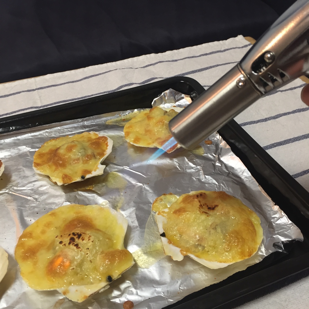 芝士蒜茸焗扇贝