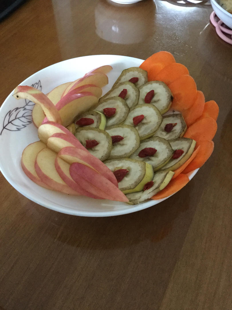 凤凰造型水果拼盘 孔雀拼盘