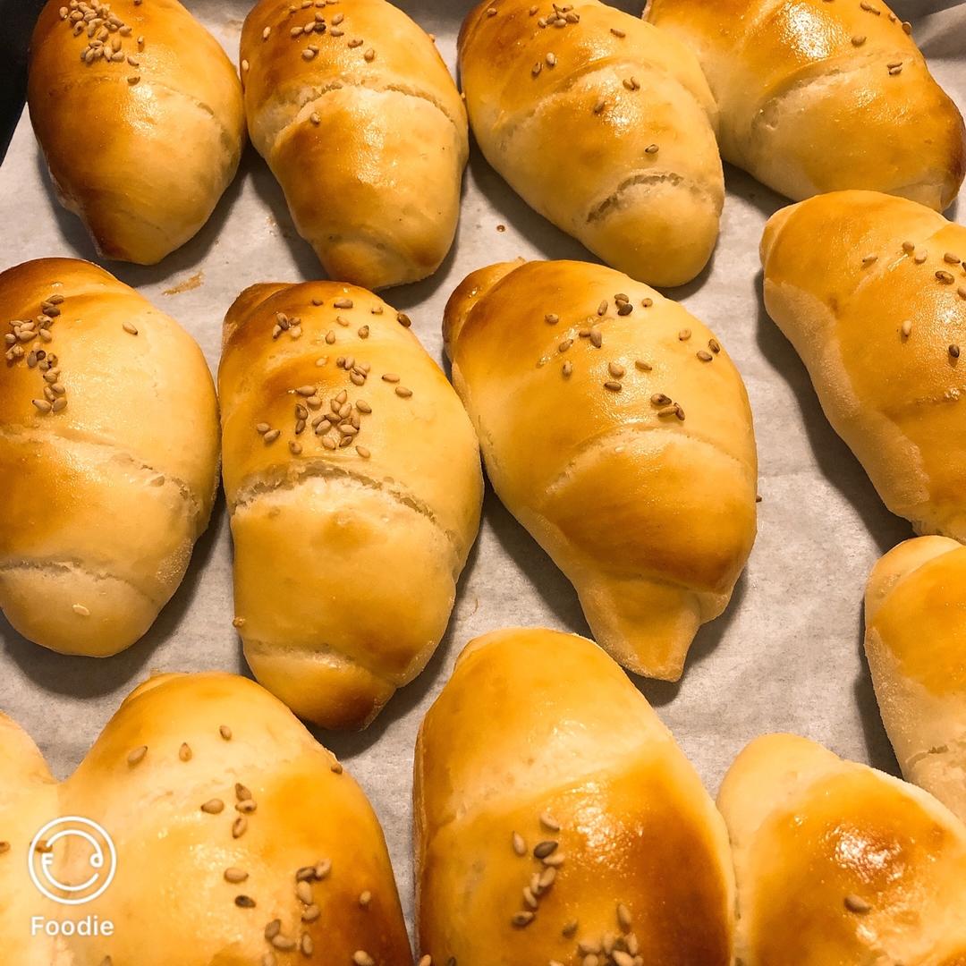 手揉小小牛角包🥐（牛奶面包配方）