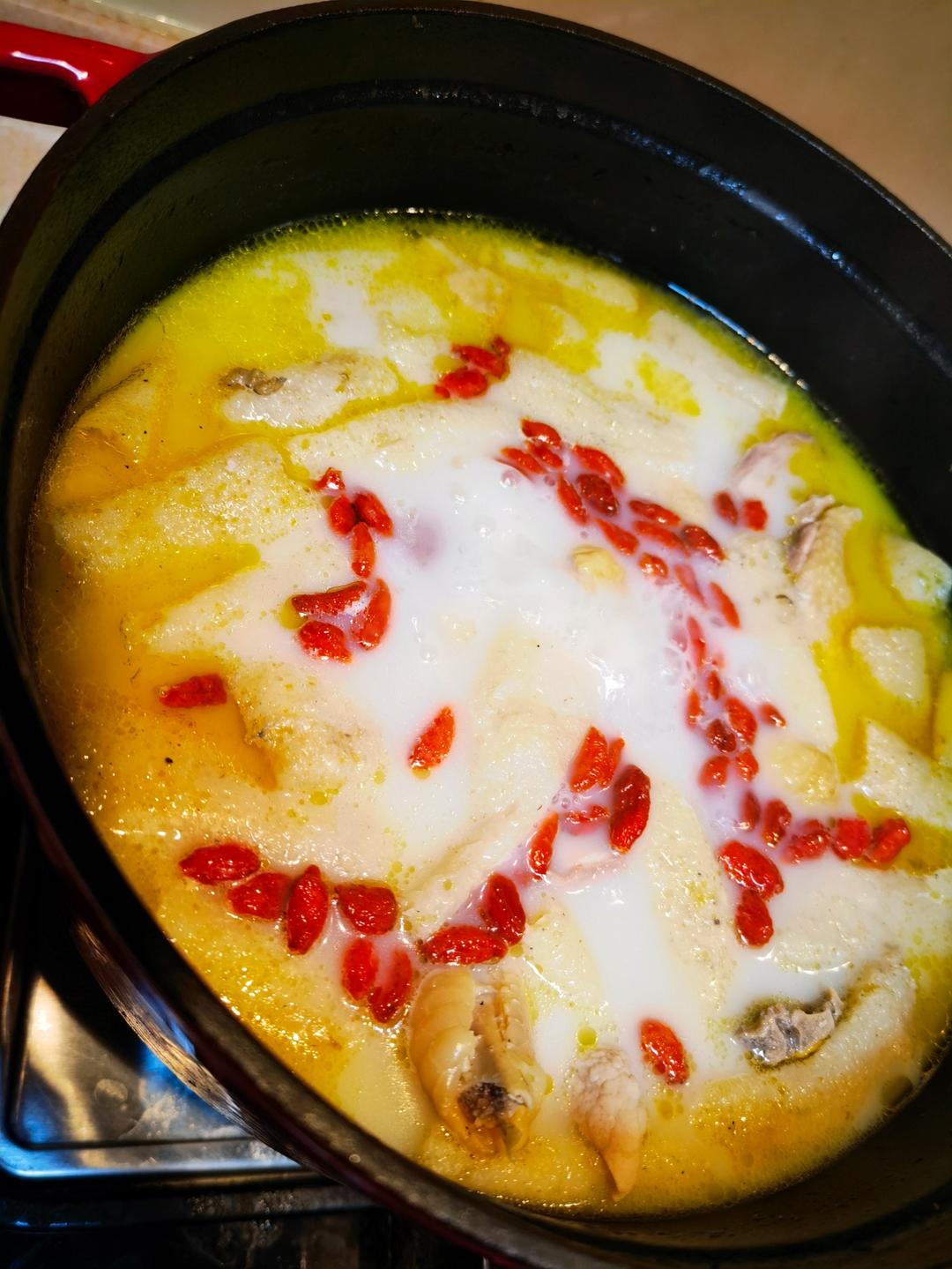 〈胡椒猪肚鸡汤〉，我超级喜欢的味道，欣小厨 😏