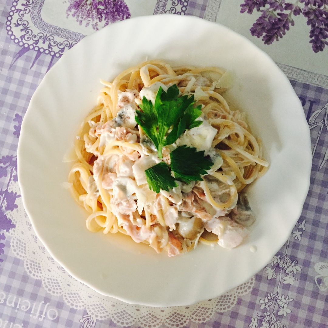 白蘑菇奶油培根意面